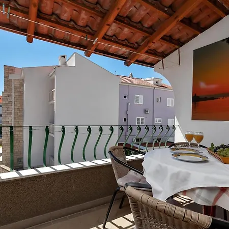 Apartments Carmen Makarska Exterior photo