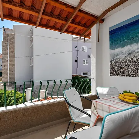 Apartments Carmen Makarska Exterior photo