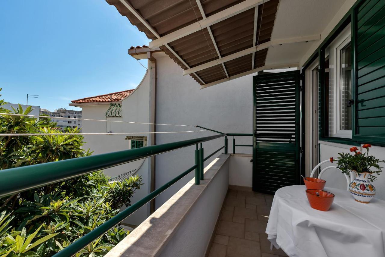 Apartment Carmen *